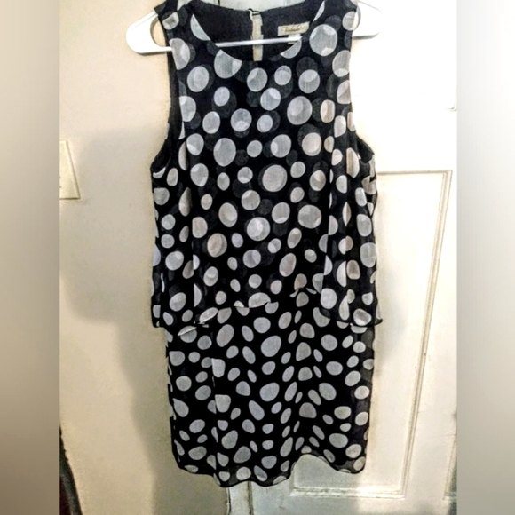 Like new woman's dress 👗 - Picture 1 of 2